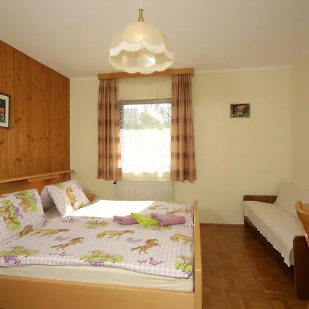 Familienparadies Zeislerhof 팜스테이 *